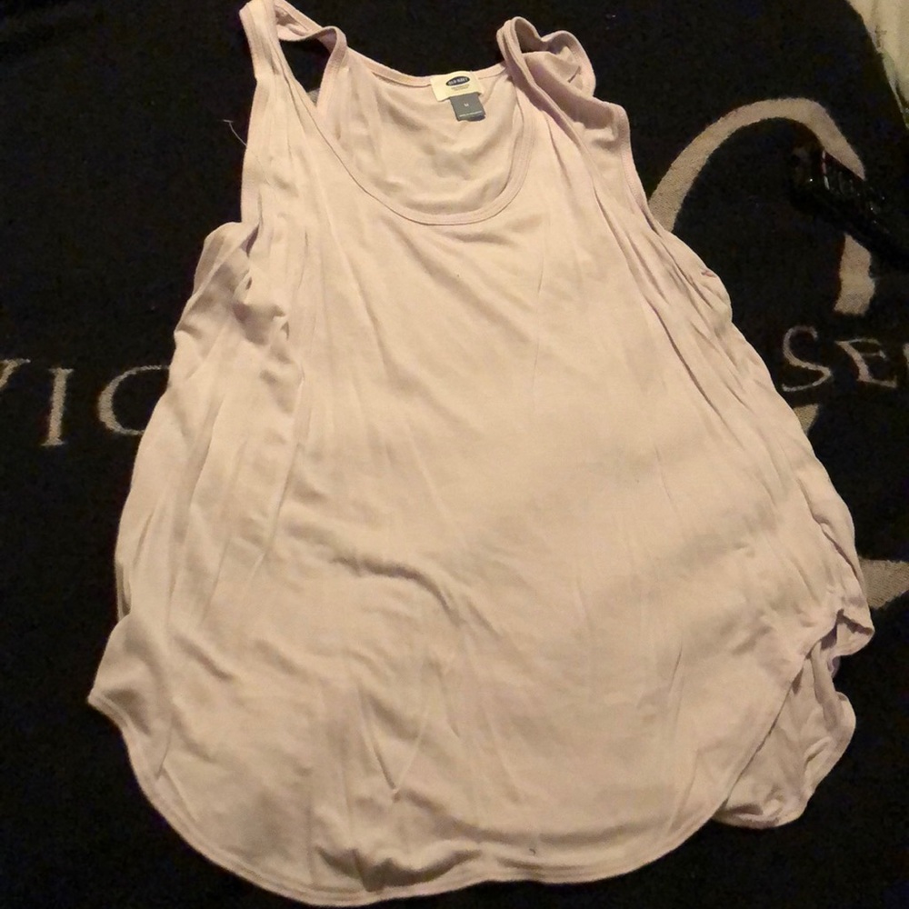 Old navy tank free with purchase